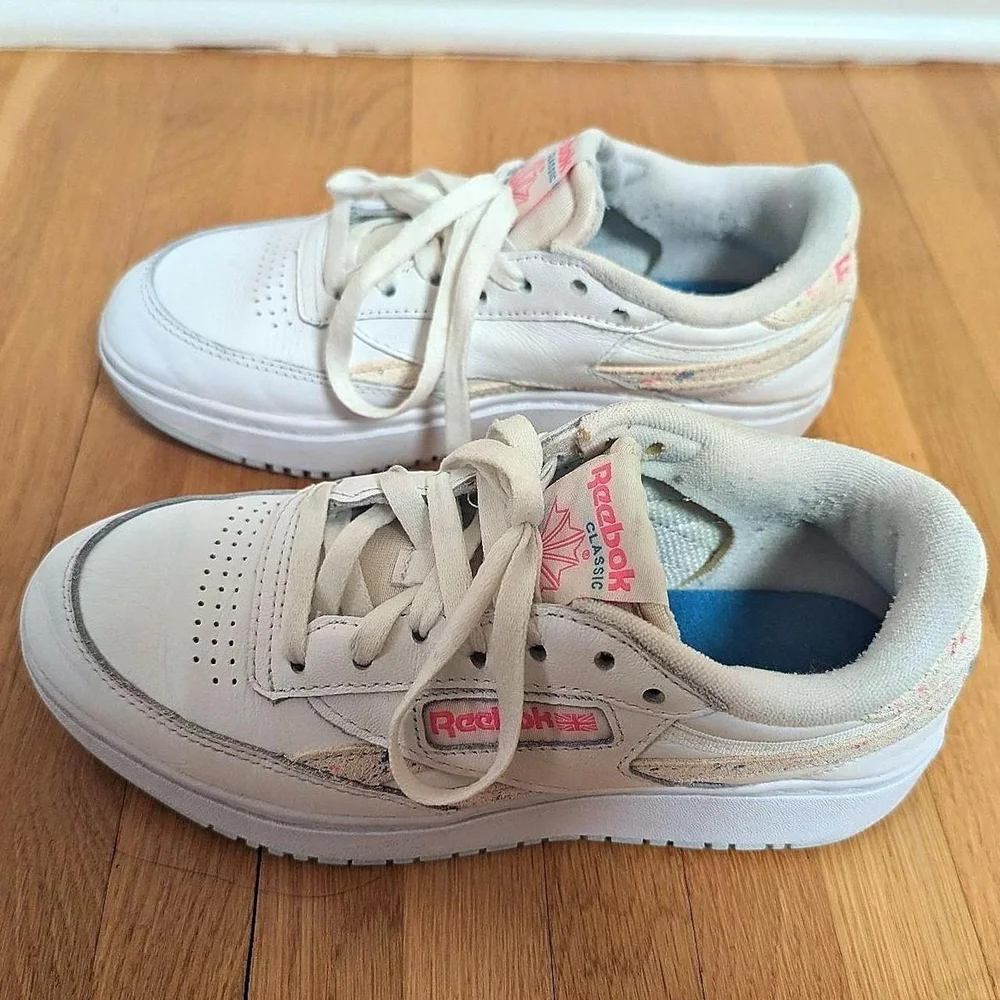 Reebok Classic White and Pink Sneakers - Picture 6 of 12